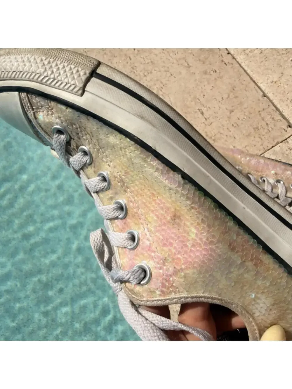 Converse low top